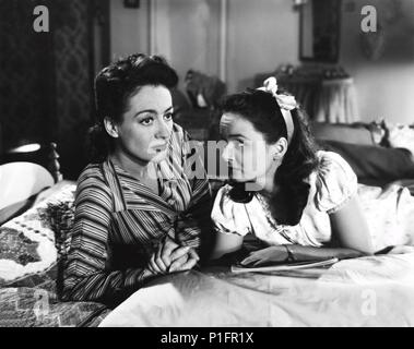 Titre original : Mildred Pierce. Titre en anglais : Mildred Pierce. Film Réalisateur : Michael Curtiz. Année : 1945. Stars : ANN BLYTH ; Joan Crawford. Credit : Warner Brothers / Album Banque D'Images