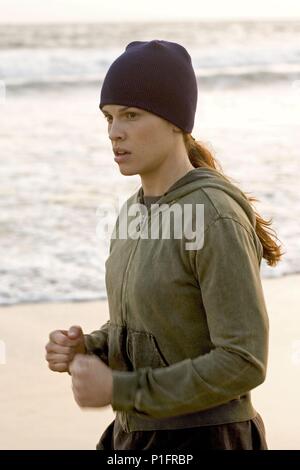 Titre original : Million Dollar Baby. Titre en anglais : Million Dollar Baby. Film Réalisateur : CLINT EASTWOOD. Année : 2004. Stars : Hilary Swank. Credit : WARNER BROS. / Album Banque D'Images