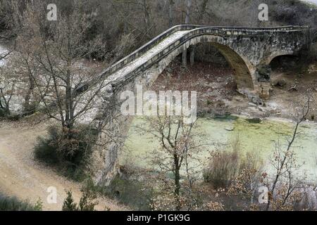 Espagne - ARAGON - Somontano de Barbastro (district) - HUESCA. puente sobre el Río Vero médiévale chemin de Colungo. Banque D'Images