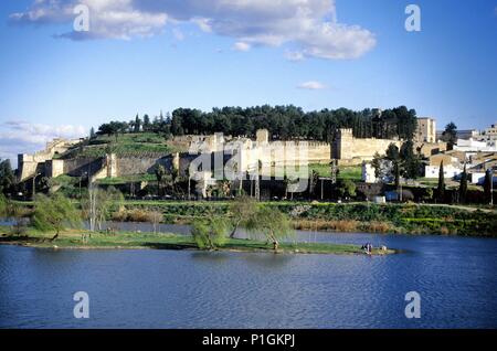 Espagne - Estrémadure - Vegas del Guadiana (district) - Badajoz. Río Guadiana, Alcazaba y ciudad de Badajoz. Banque D'Images