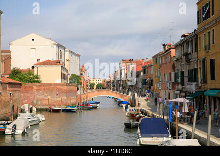 Ponte S Girolamo comme vu à partir de la ponte de Gheto Nuovo, Venise, Italie. Banque D'Images