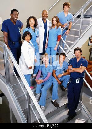 Titre original : Grey's anatomy. Titre en anglais : Grey's anatomy. Année : 2005. Stars : Katherine Heigl ; ISAIAH WASHINGTON, Sandra Oh, Patrick Dempsey, Ellen Pompeo, JAMES PICKENS JR. ; CHANDRA WILSON ; T. R. KNIGHT ; JUSTIN CHAMBERS. Credit : Touchstone Television / Album Banque D'Images