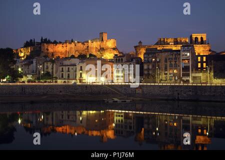 Espagne - Catalogne - Baix Ebre (district) - Tarragone. Tortosa ; riu Ebre, Castell de La Suda je Catedral Seo / Rio Ebro, Le château de La Suda y Catedral. Banque D'Images