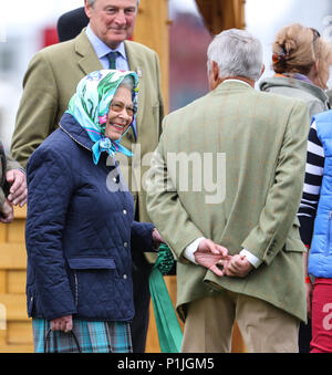 Royal Windsor Horse Show - Jour 4 - La reine Elizabeth montres ce matin dans la classe du Copper Horse Arena comprend : la reine Elizabeth II Où : Windsor, Royaume-Uni Quand : 12 mai 2018 Crédit : John Rainford/WENN.com Banque D'Images