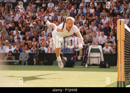 Titre original : Wimbledon. Titre en anglais : Wimbledon. Réalisateur : RICHARD LONCRAINE Film. Année : 2004. Stars : Paul Bettany. Credit : Universal Studios / Album Banque D'Images