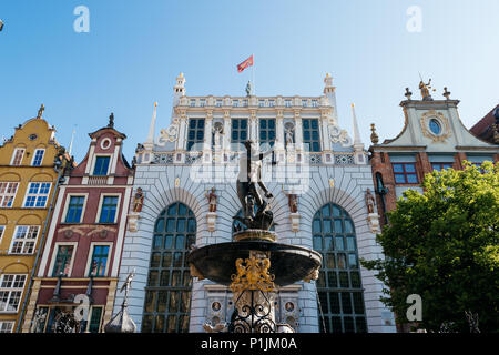 Gdansk, Pologne - 11 mai 2018:le Long Lane street dans la vieille ville de Gdansk. Banque D'Images