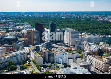 Vue sur l'horizon sur Potsdamer Platz vers Tiergarten , Berlin, Allemagne Banque D'Images