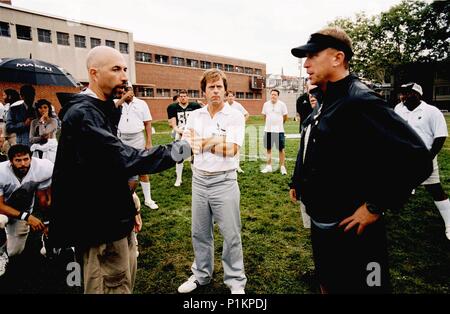 Titre original : invincible. Titre en anglais : invincible. Directeur de film : ERICSON CORE. Année : 2006. Stars : Greg Kinnear ; ERICSON CORE ; MARK ELLIS. Credit : WALT DISNEY PICTURES / PHILLIPS, RON / Album Banque D'Images