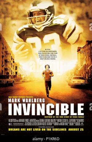 Titre original : invincible. Titre en anglais : invincible. Directeur de film : ERICSON CORE. Année : 2006. Credit : WALT DISNEY PICTURES / Album Banque D'Images