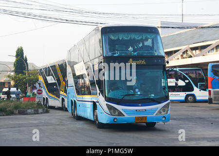 CHIANG MAI, THAÏLANDE - 15 octobre 2011 : Bus de Chantour. Photo à la gare routière de Chiangmai, Thaïlande. Banque D'Images