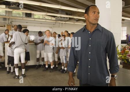 Titre original : GRIDIRON GANG. Titre en anglais : GRIDIRON GANG. PHIL JOANOU Réalisateur :. Année : 2006. Stars : LE ROCK. Credit : Columbia Pictures Industries/FILM ORIGINAL/VISUAL ARTS ENTRER / Album Banque D'Images