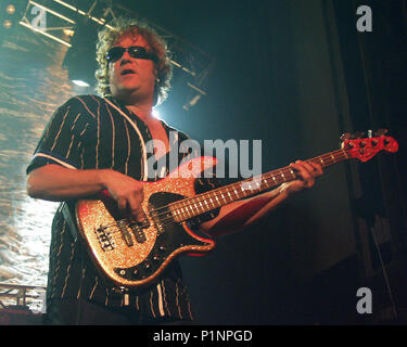 ATLANTA, GA - 19 juillet : Stu Hamm effectue pendant le G3 Tour à la Tente à Atlanta, Géorgie le 19 juillet 2001. Crédit : Chris McKay / MediaPunch Banque D'Images