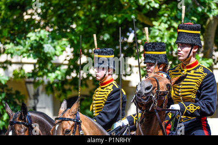 Parade la couleur en 2018. Kings Royal Horse Artillery de troupes à cheval sur le Mall. Frisky horse Banque D'Images