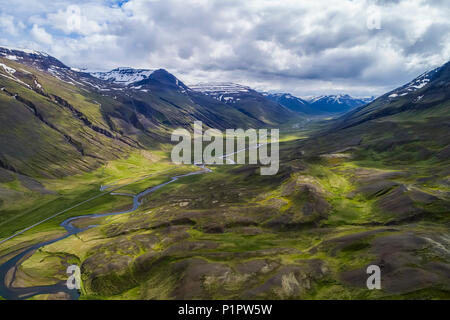 Vue aérienne du paysage sauvage du nord de l'Islande, Islande Banque D'Images