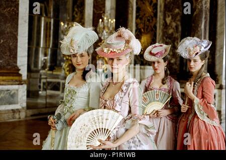 Film Original Titre : Marie Antoinette. Titre en anglais : Marie Antoinette. Film Réalisateur : Sofia Coppola. Année : 2006. Stars : Marie Antoinette von FRANKREICH ; Kirsten Dunst ; MARY NIGHY. Credit : COLUMBIA PICTURES CORPORATION/AMERICAN ZOETROPE / Album Banque D'Images