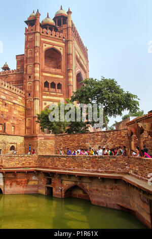 Buland Darwasa (Porte de la Victoire) menant à Jama Masjid de Fatehpur Sikri, Uttar Pradesh, Inde. C'est la plus haute passerelle dans le monde et est un exemple Banque D'Images