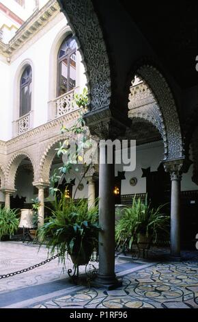 Palacio de / Lebrija palace ; cour mudéjar. Banque D'Images