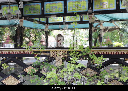 Pendopo (Pavilion) avec le design traditionnel javanais dans le palais du Sultan Kraton à Yogyakarta, Indonésie Banque D'Images