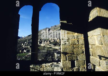 Alta Ribagorça : Vall de Boí Santa Climent de Taüll église romane / beffroi ; (région de l'Alta Ribagorça / Ribagorza). Banque D'Images