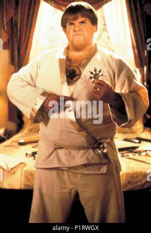Titre original : BEVERLY HILLS NINJA. Titre en anglais : BEVERLY HILLS NINJA. Directeur de film : Dennis Dugan. Année : 1997. Stars : Chris Farley. Credit : AAM / Album Banque D'Images