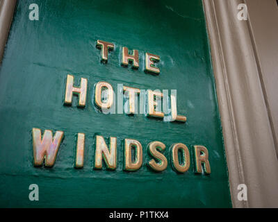 Signe de l'Hôtel Windsor à l'entrée. Ville de Melbourne, Victoria Australie. Banque D'Images