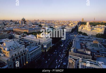 Vue du Circulo de Bellas Artes exposée à la place de Cibeles et de la calle Alcalá Street (centre-ville). Banque D'Images