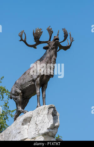 Le Caribou Memorial donnant sur le champ de bataille de la Somme à Terre-Neuve Memorial Park, Somme Banque D'Images