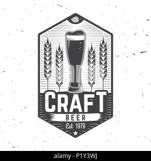 Badge de la bière artisanale. Vector illustration. Vintage design pour bar, pub et restaurant d'affaires. Pour les montagnes russes de la bière. Illustration de Vecteur