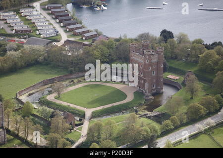 Une vue aérienne de Tattershall Castle, Lincolnshire Banque D'Images