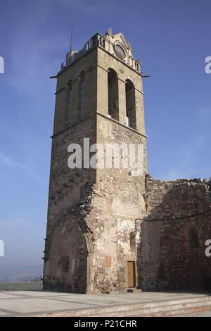 Espagne - Catalogne - Bagés (district) - Barcelone. Artés ; campanario y ábside de la antigua Iglesia de Santa María (restos del castillo). Banque D'Images