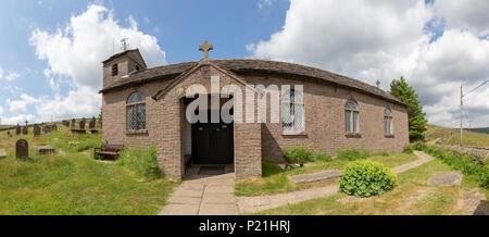 12 juin 2018 - St Stephen's Chapel, une chapelle du xviie siècle également connu sous le nom de chapelle de la forêt, a fusionné avec Rainow paroisse, reconstruit en 1834 dans l'ouest Banque D'Images