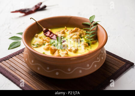 Kadhi Pakoda ou pakora, la cuisine indienne, selective focus Banque D'Images