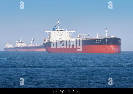 Pétroliers, ALJALLA, ancré dans le Port de Long Beach, Californie, USA. Banque D'Images