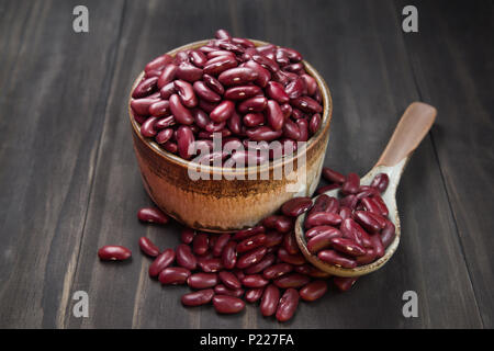 Dans un bol de haricots grains Banque D'Images