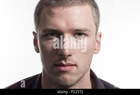 Double exposition portrait d'un jeune homme et les dunes de sable sur le désert Banque D'Images