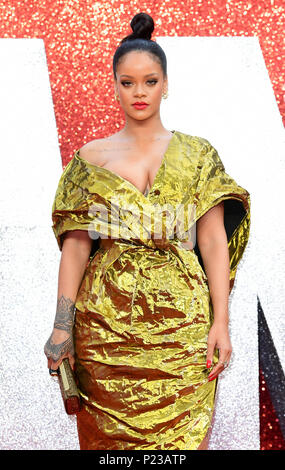 Rihanna participant à la première européenne des océans 8, tenue à l'Cineworld à Leicester Square, Londres. Photo date : mercredi 13 juin, 2018. Voir l'histoire des océans SHOWBIZ PA8. Crédit photo doit se lire : Ian West/PA Wire Banque D'Images