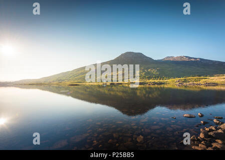 Lac Ballynahinch. Le Connemara, Co., Connacht province, de l'Irlande. Banque D'Images