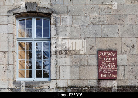 Flavigny-sur-Ozerain, Bourgogne, France, Europe. Anis de l'Abbaye de Flavigny Banque D'Images