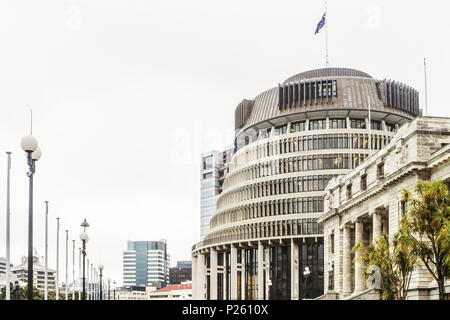 Wellington, Nouvelle-Zélande - 18 juillet 2016 : image de l'extérieur de la maison du parlement, y compris la ruche Banque D'Images