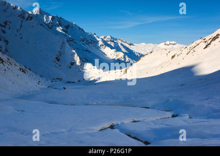 La saison d'hiver au parc de l'Adamello, Vallée Adamè, province de Brescia, Lombardie, Italie, Europe. Banque D'Images