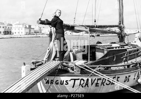 Titre original : LA DONNA CHE VENNE DAL MARE. Titre en anglais : LA DONNA CHE VENNE DAL MARE. Directeur de film : FRANCESCO DE ROBERTIS. Année : 1957. Stars : Sandra MILO. Credit : COSTELLAZIONE / Album Banque D'Images