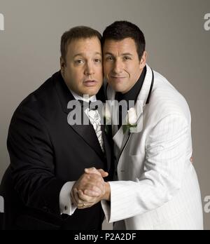 Titre original : Je vous prononce maintenant CHUCK ET LARRY. Titre en anglais : Je vous prononce maintenant CHUCK ET LARRY. Directeur de film : Dennis Dugan. Année : 2007. Stars : ADAM SANDLER, KEVIN JAMES. Credit : UNIVERSAL PICTURES / LANGE, GEORGE / Album Banque D'Images