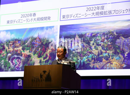 Urayasu, au Japon. 14 Juin, 2018. Tokyo Disney Resort terres orientales opérateur président Kyoichiro Uenishi Tokyo DisneySea annonce sera d'étendre en 2022 à Urayasu, suburbanTokyo le Jeudi, 14 juin, 2018. Tokyo DisneySea terres orientales de l'opérateur a dévoilé le plan d'une grande expansion de Tokyo DisneySea y compris un nouveau Disneyhotel. Credit : Yoshio Tsunoda/AFLO/Alamy Live News Banque D'Images