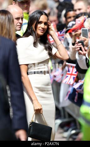Meghan Markle, duchesse de Sussex, visites Chester sur son premier engagement public avec Sa Majesté la Reine Elizabeth II. Chester, Cheshire, le 14 juin 2018. Crédit : Paul Marriott/Alamy Live News Banque D'Images