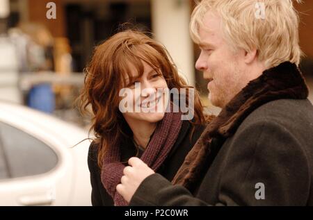 Titre original : les sauvages. Titre en anglais : les sauvages. Directeur de film : Tamara Jenkins. Année : 2007. Stars : Philip Seymour Hoffman et Laura Linney. Credit : Fox Searchlight Pictures / Album Banque D'Images