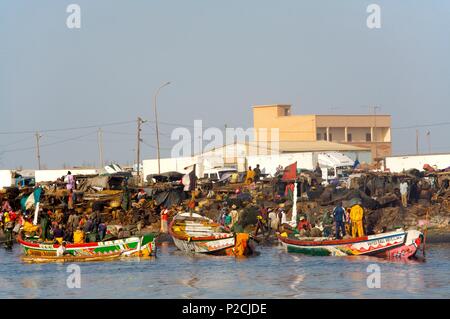 Le Sénégal, Saint Louis, port de pêche Banque D'Images