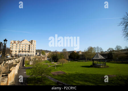 Jardins Parade dans le centre-ville de Bath England UK Banque D'Images