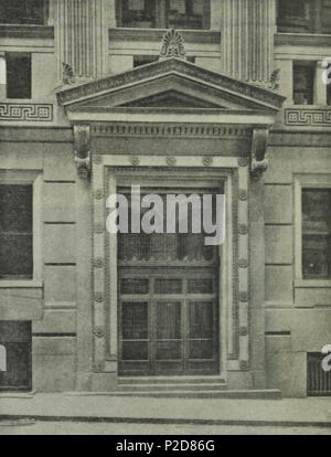 . Deutsch : Bankers Trust Building, New York, 14 Wall Street ; Haupteingang, Aufnahme um 1912 English : Bankers Trust Company Building, New York, 14 Wall Street, l'entrée principale, vers 1912 . avant le 9 août 1912. Inconnu (le photographe n'est pas mentionné dans la source.) 6 Bankers Trust Building Haupteingang Banque D'Images