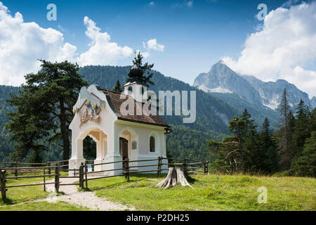 Maria-Koenigin Lautersee, chapelle, près de Mittenwald, Upper Bavaria, Bavaria, Germany Banque D'Images