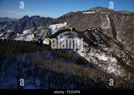 Grande Muraille de Chine, les sections non restaurés près de Mutianyu Banque D'Images